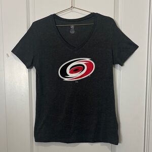 Women's Carolina Hurricanes charcoal grey Logo V-Neck T-Shirt sz Med NHL NWOT